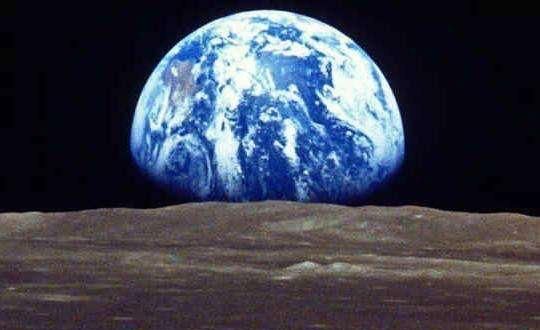 月亮为什么背对着地球,为什么月球的一面永远会背着地球图4